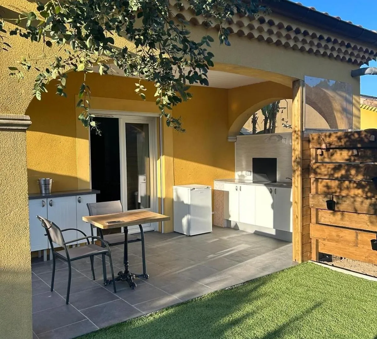 Apartman Appartement Avec Piscine Et Spa Privas