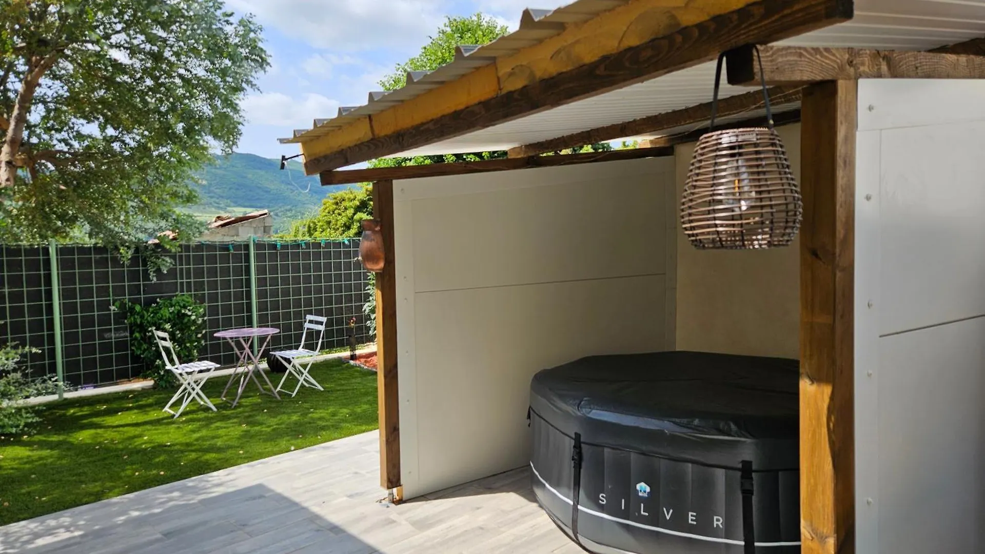 Apartman Appartement Avec Piscine Et Spa Privas Franciaország